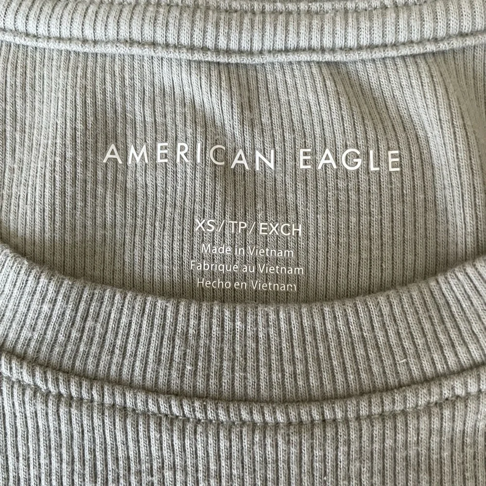 AE Bundle Cinched Front Flutter Sleeve & Ribbed Tank Crop Tops Sage Green XS - Picture 11 of 12